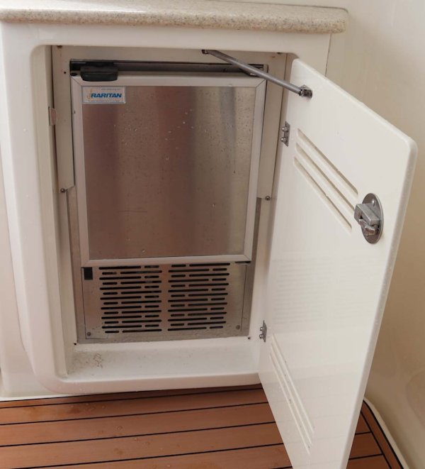 Silverton-Sport Bridge 380 2005-Koncubine Apollo Beach-Florida-United States-Raritan Ice Maker-1784231
