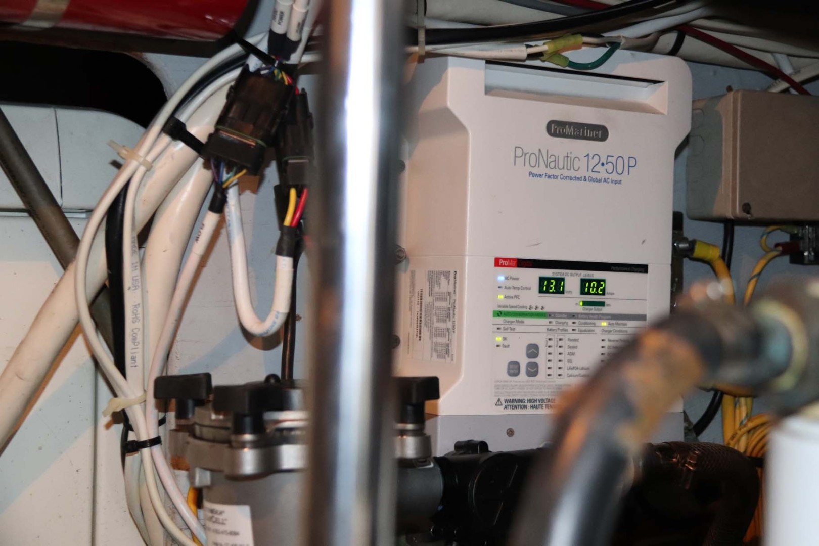Silverton-Sport Bridge 380 2005-Koncubine Apollo Beach-Florida-United States-Engine Room-1784252 | Thumbnail