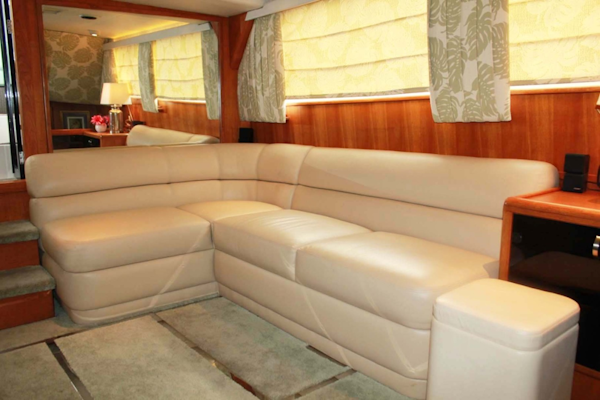 Viking-44 Double Cabin 1990-MY TURN Fort Myers-Florida-United States-Salon Sofa-1788591