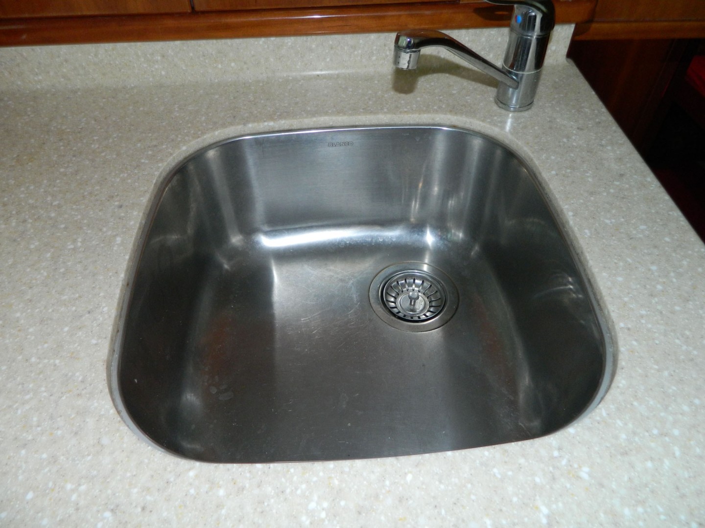 Riviera-Convertible 2008-WUDABOUT Palm City-Florida-United States-Galley Sink-1792848 | Thumbnail
