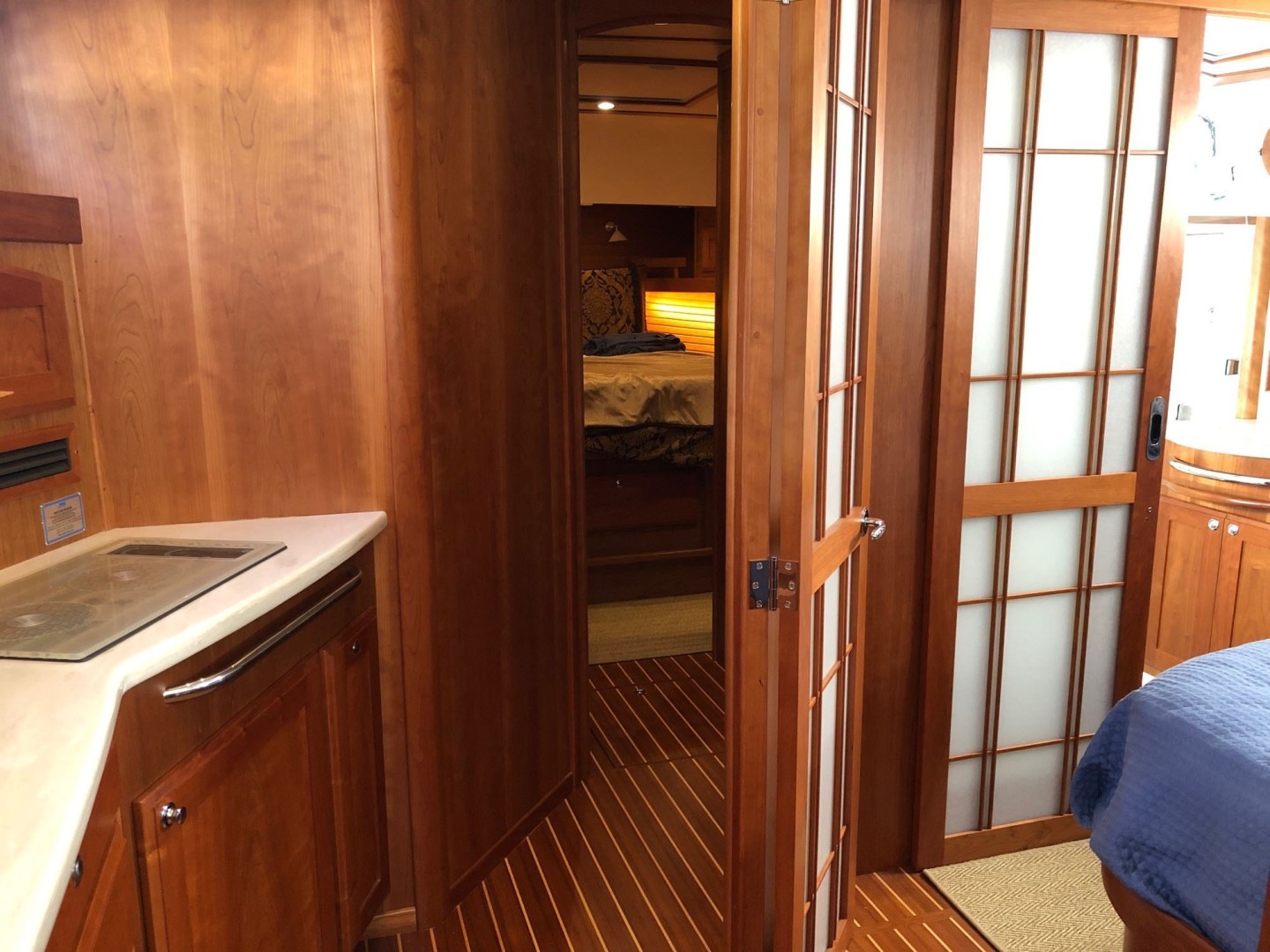 Sabre-Salon Express 2019-Rowe Boat Ponte Vedra Beach-Florida-United States-Galley and Master Stateroom to Starboard-1808729 | Thumbnail