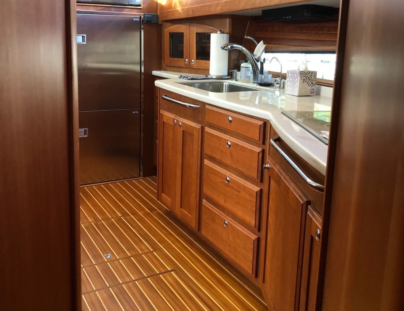 Sabre-Salon Express 2019-Rowe Boat Ponte Vedra Beach-Florida-United States-Galley  Lots of Storage Including Drawer Storage and Cabinets-1808728 | Thumbnail