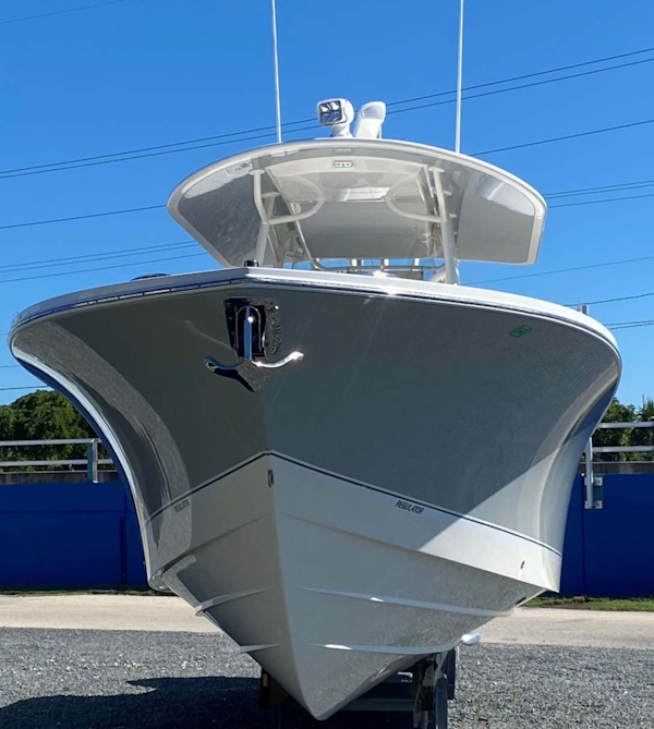 Regulator-31CC 2018 -Islamorada-Florida-United States-Bow View on the Hard-1809620