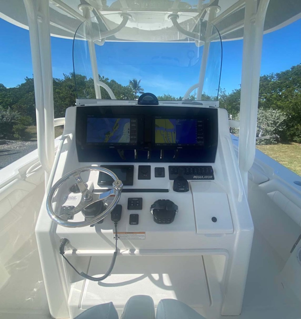 Regulator-31CC 2018 -Islamorada-Florida-United States-Center Console-1809632
