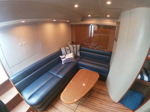 Viking-Express 2005-Reel Wit Scituate-Massachusetts-United States-Salon Seating and Table-1811283
