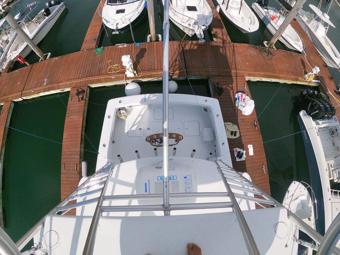 Viking-Express 2005-Reel Wit Scituate-Massachusetts-United States-Tower View Looking Down To Cockpit-1811280 | Thumbnail