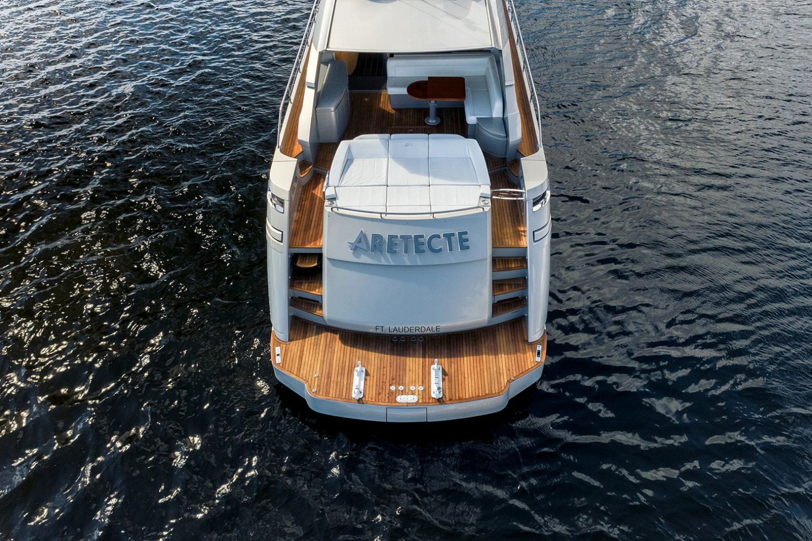 Pershing-64 2011-Aretecte Miami-Florida-United States-Stern View-1813546 | Thumbnail