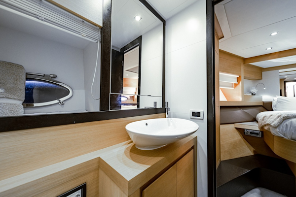 Pershing-64 2011-Aretecte Miami-Florida-United States-VIP En-Suite Head-1813503