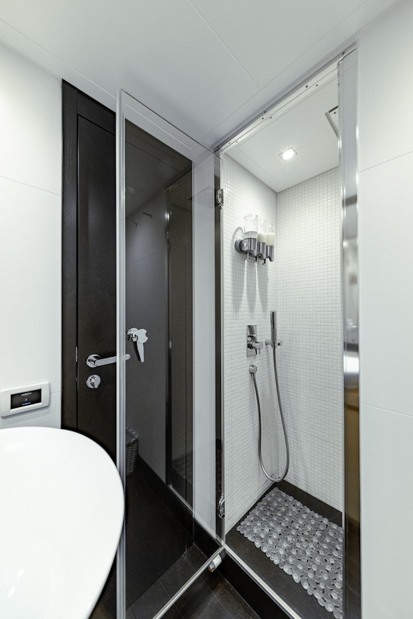 Pershing-64 2011-Aretecte Miami-Florida-United States-Stall Shower with Adjustable Wall Mount Handheld and Rain Shower Heads-1813505