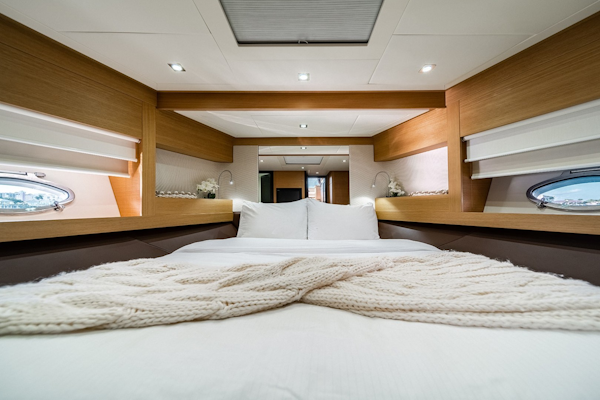 Pershing-64 2011-Aretecte Miami-Florida-United States-VIP  Double Berth-1813499