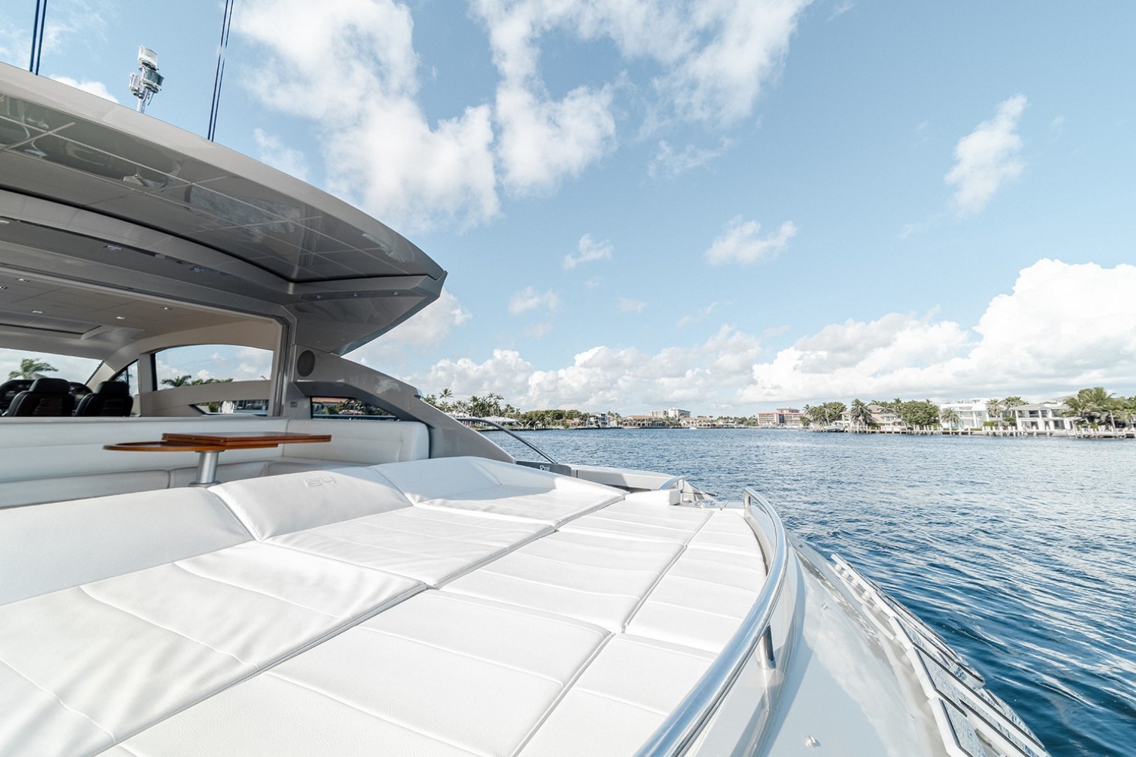 Pershing-64 2011-Aretecte Miami-Florida-United States-Sunpad-1813533 | Thumbnail