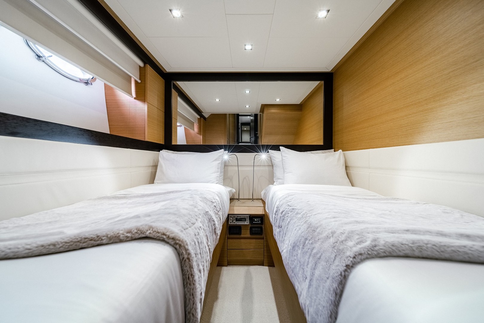 Pershing-64 2011-Aretecte Miami-Florida-United States-Two Single Berths-1813508 | Thumbnail