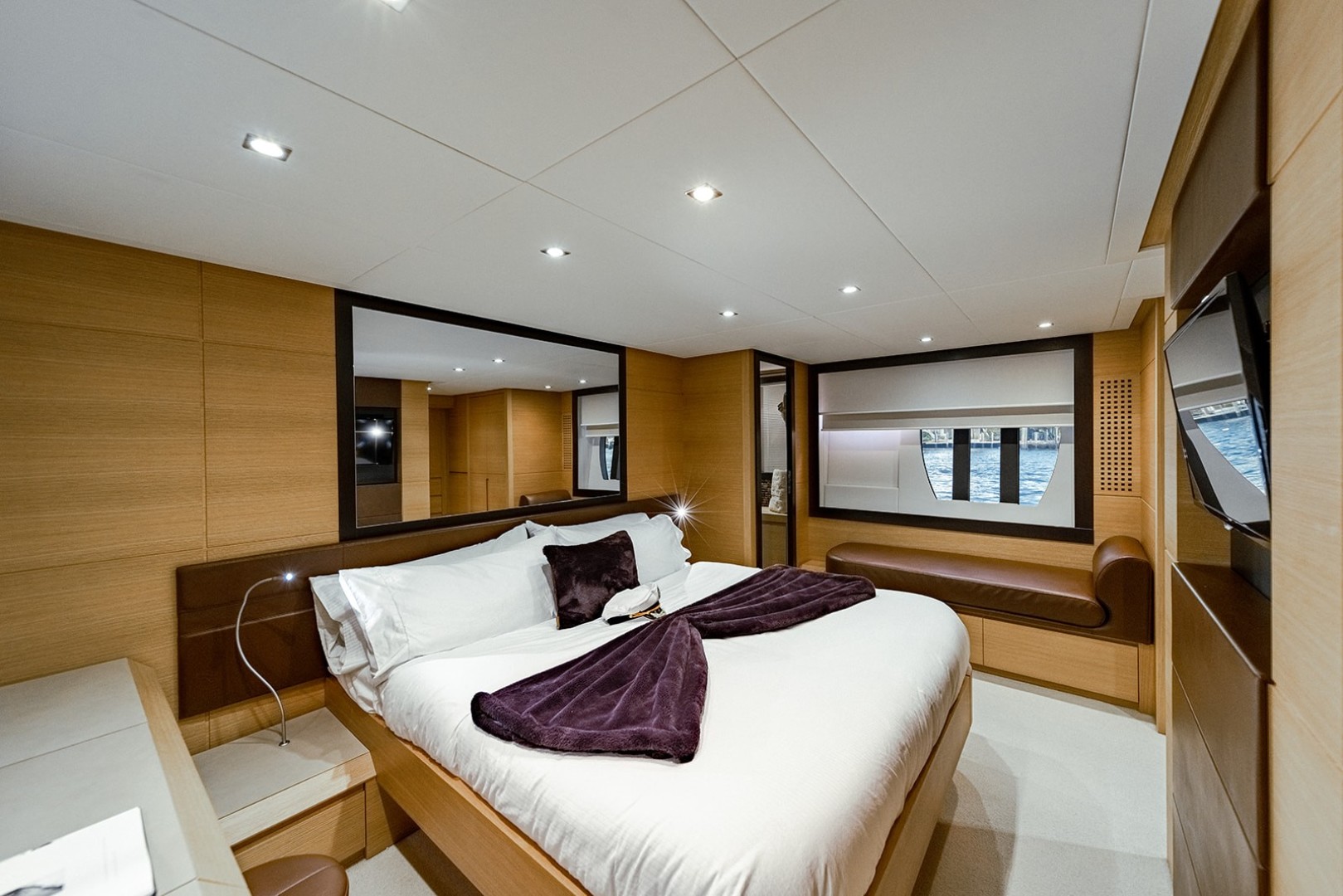 Pershing-64 2011-Aretecte Miami-Florida-United States-Nightstands, Port and Starboard for Reading-1813486 | Thumbnail