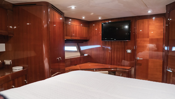 Savannah-54 2011-INVERSE ENTROPY Fort Lauderdale-Florida-United States-Desk area, starboard aft, with desk vanity top-1868626