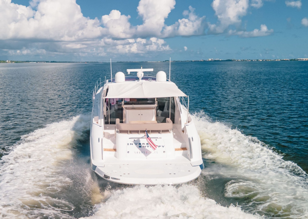 Savannah-54 2011-INVERSE ENTROPY Fort Lauderdale-Florida-United States-1868660