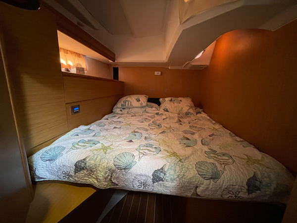 Jeanneau-53 2010 -Key Largo-Florida-United States-Two Identical Cabins with Great Storage, Good Light and Comfortable Full Size Berths-1818193