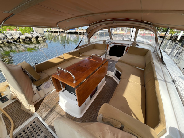 Jeanneau-53 2010 -Key Largo-Florida-United States-Spacious Cockpit-1818200