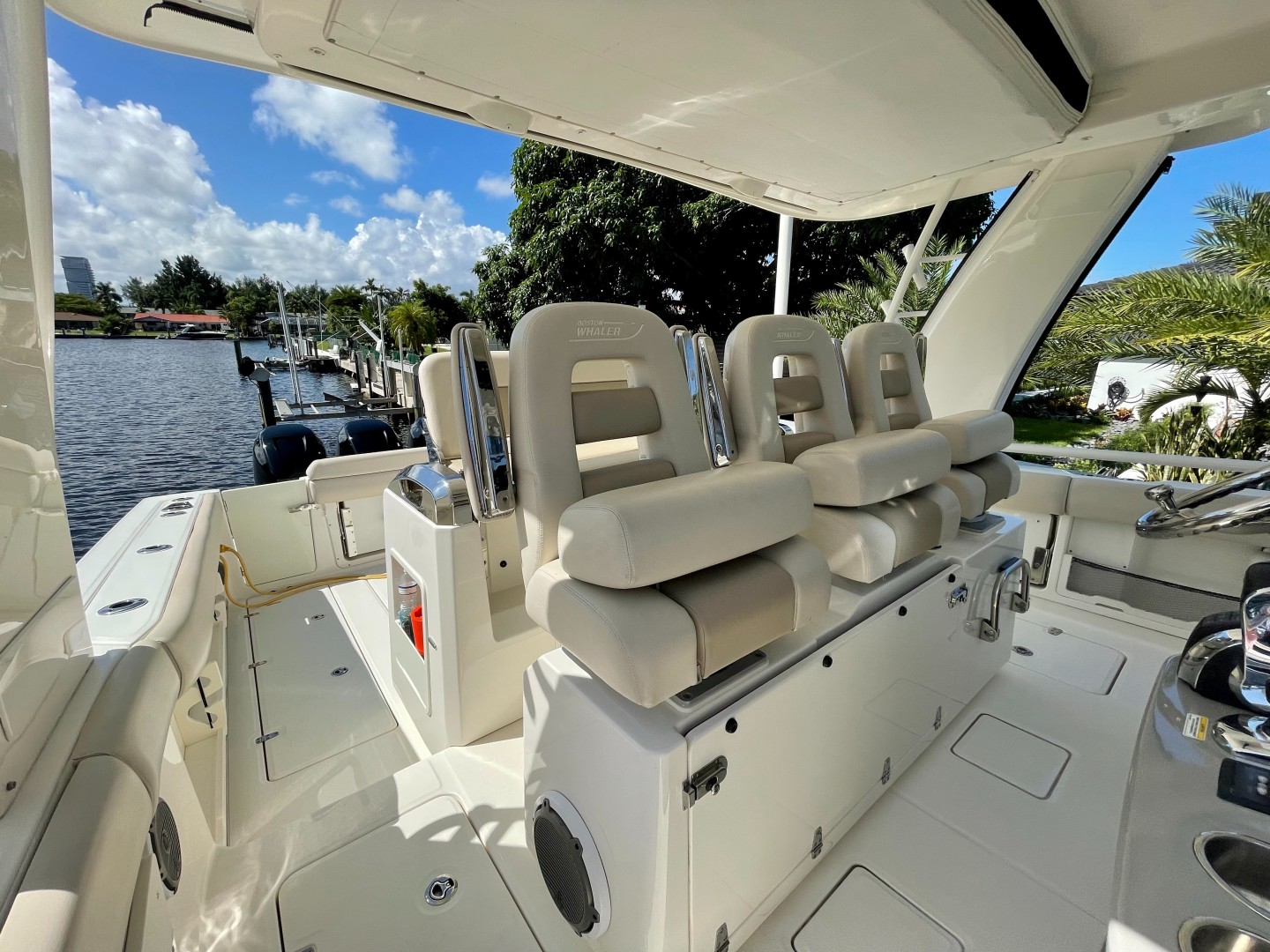 Boston Whaler-420 Outrage 2016 -Fort Lauderdale-Florida-United States-1956426 | Thumbnail