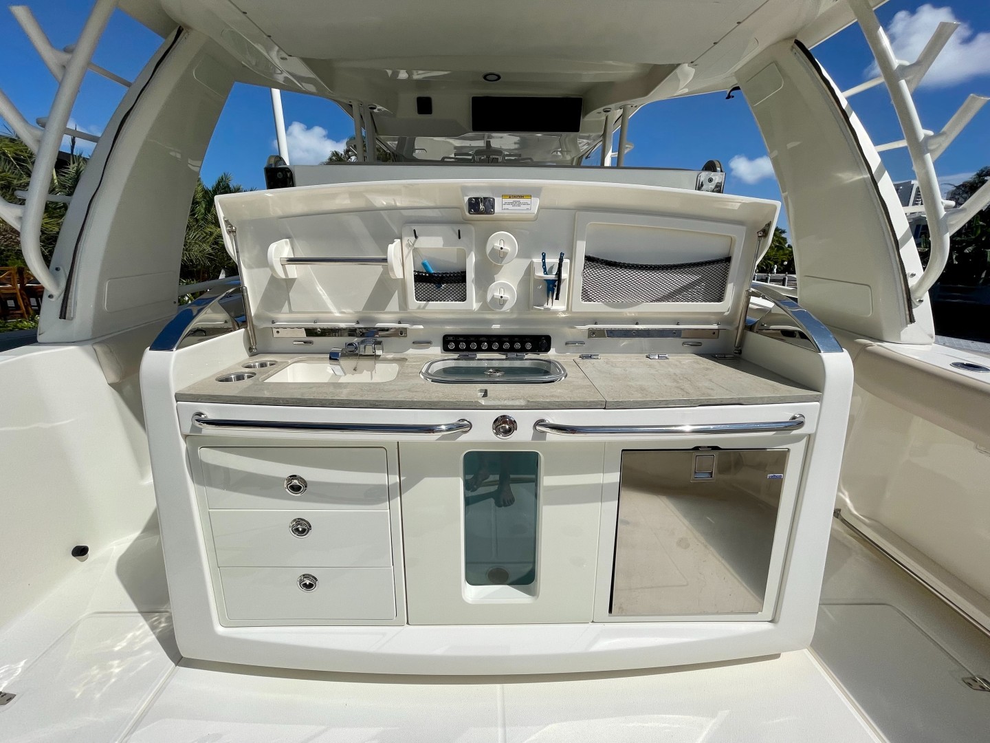 Boston Whaler-420 Outrage 2016 -Fort Lauderdale-Florida-United States-1956429 | Thumbnail