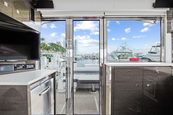 Cruisers-50 Cantius 2019 -Miami-Florida-United States-2029629