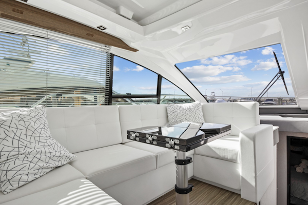 Cruisers-50 Cantius 2019 -Miami-Florida-United States-2029637