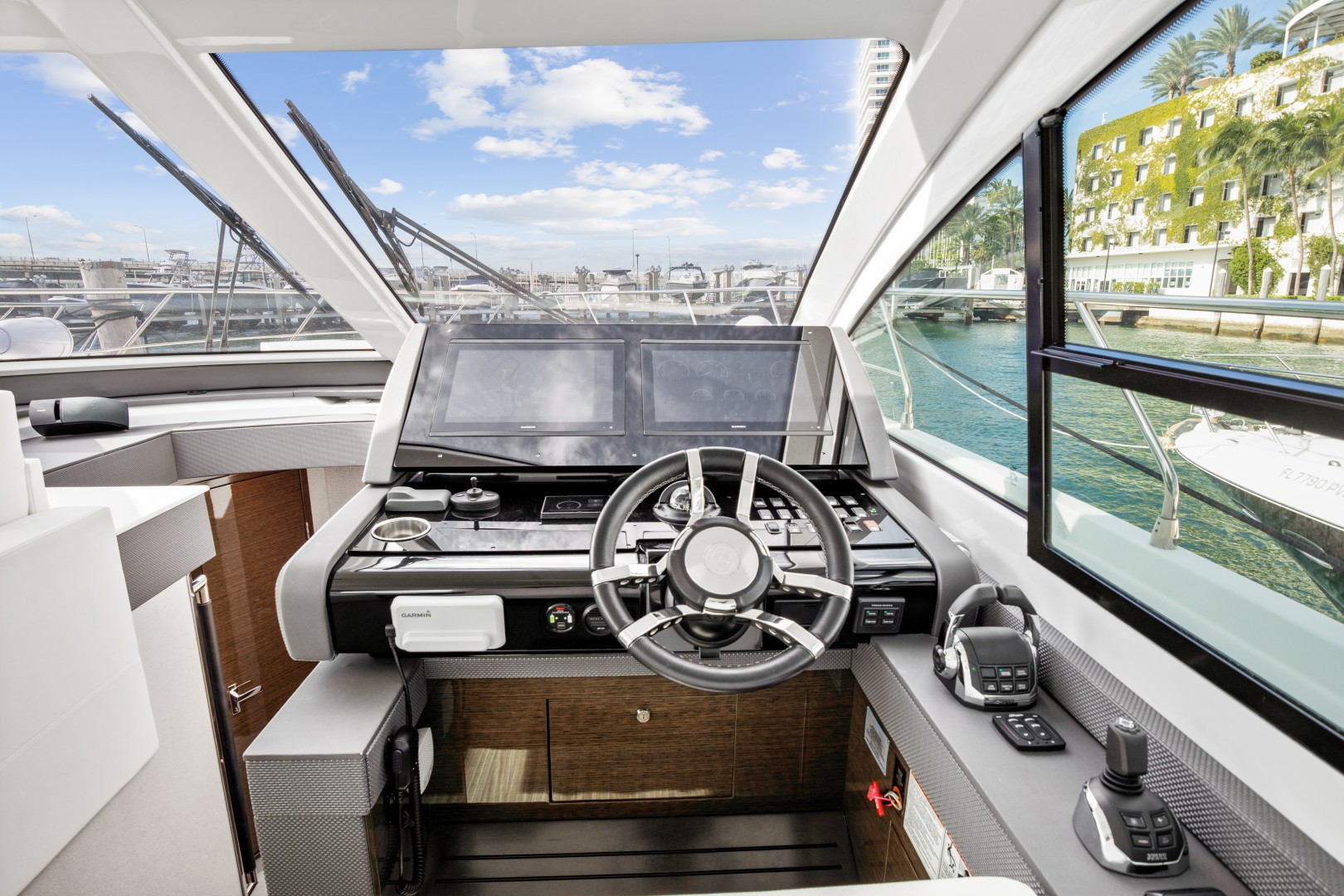 Cruisers-50 Cantius 2019 -Miami-Florida-United States-2029640 | Thumbnail