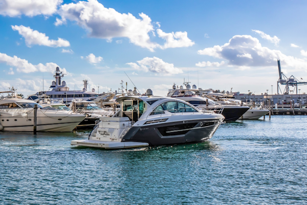 Cruisers-50 Cantius 2019 -Miami-Florida-United States-2029616