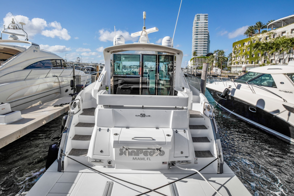 Cruisers-50 Cantius 2019 -Miami-Florida-United States-2029624