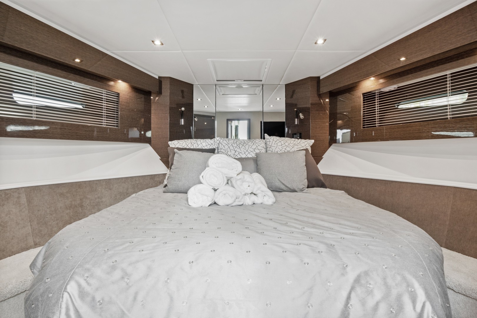 Cruisers-50 Cantius 2019 -Miami-Florida-United States-2029646 | Thumbnail