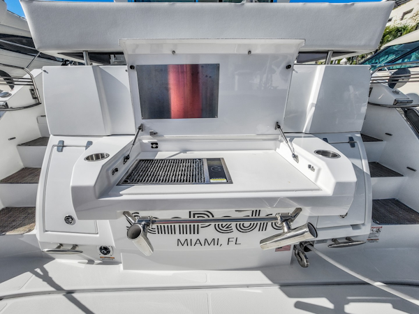 Cruisers-50 Cantius 2019 -Miami-Florida-United States-2029626