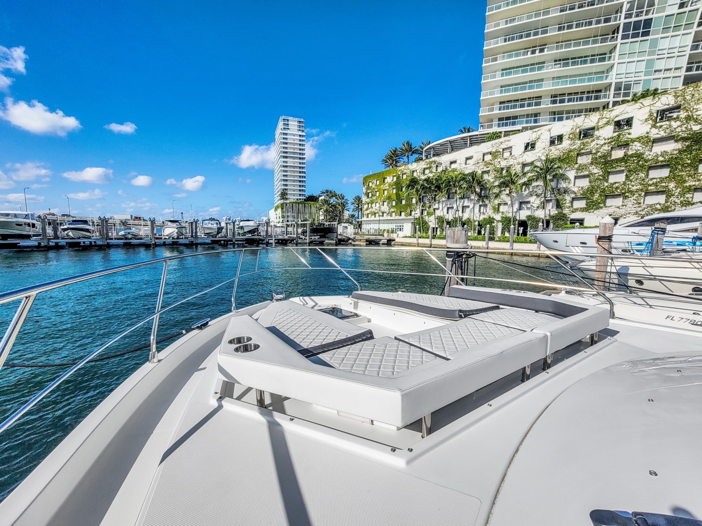 Cruisers-50 Cantius 2019 -Miami-Florida-United States-2029619 | Thumbnail