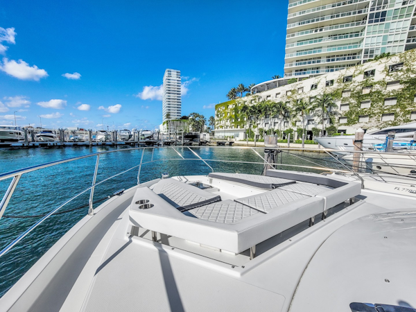 Cruisers-50 Cantius 2019 -Miami-Florida-United States-2029619