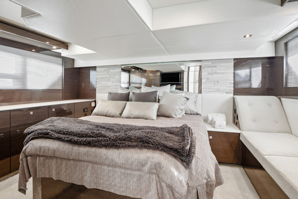 Cruisers-50 Cantius 2019 -Miami-Florida-United States-2029642
