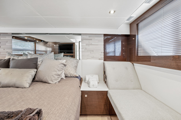 Cruisers-50 Cantius 2019 -Miami-Florida-United States-2029644