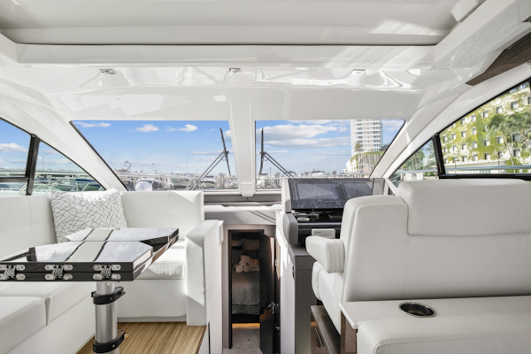 Cruisers-50 Cantius 2019 -Miami-Florida-United States-2029636