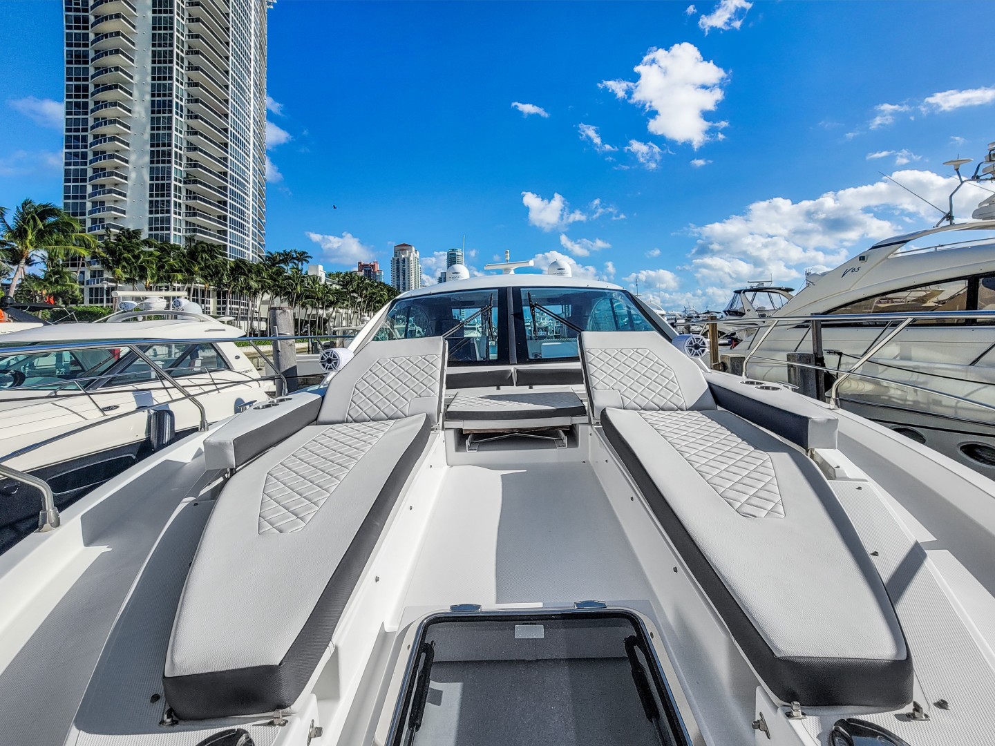 Cruisers-50 Cantius 2019 -Miami-Florida-United States-2029621 | Thumbnail