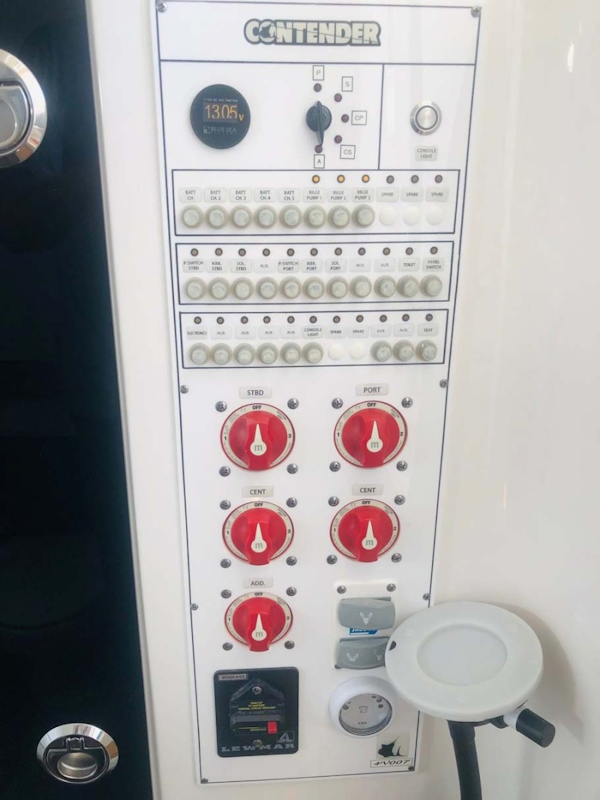 Contender-Center Console Step Hull 2020 -Jacksonville Beach-Florida-United States-Electrical Switches-2002977