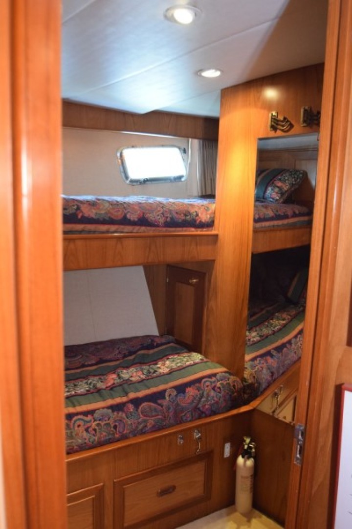 Grand Alaskan-64 Pilothouse 1999-SOFT TOUCH Fort Lauderdale-Florida-United States-Port Side Twin Bunk-2183990 | Thumbnail