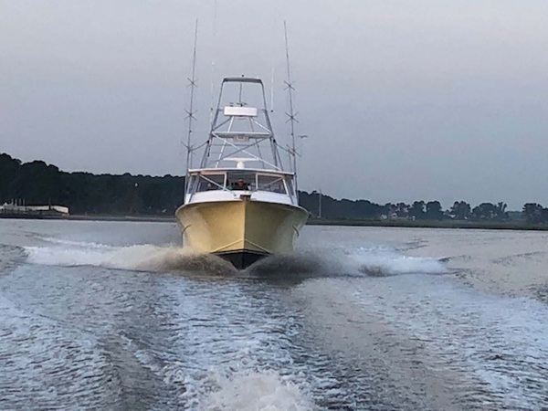 Custom Carolina-Bob Sullivan/PL Jones Express 2005-Titties and Beer Hoopersville-Maryland-United States-Bow View Running-2185900