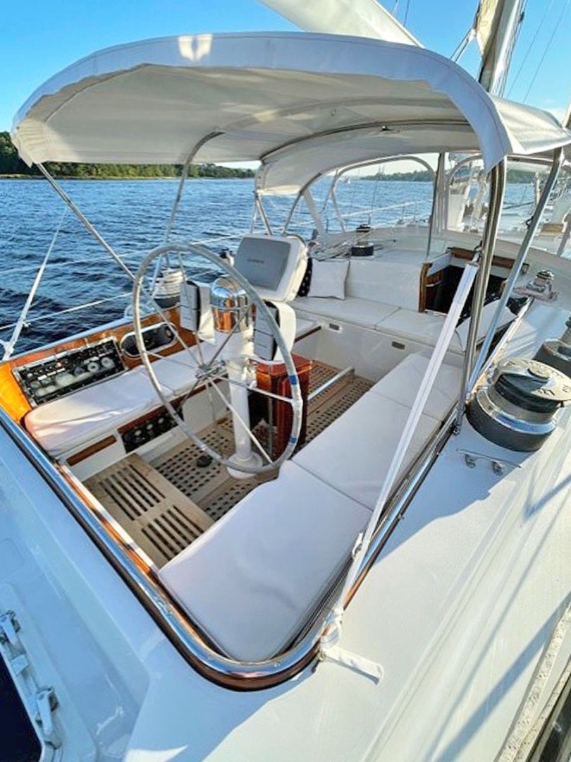 Alden-Palmer Johnson 78 1984-SIROCCO Somerset-Massachusetts-United States-Cockpit-2251570 | Thumbnail