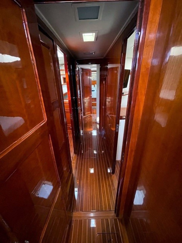Alden-Palmer Johnson 78 1984-SIROCCO Somerset-Massachusetts-United States-Passageway-2251554