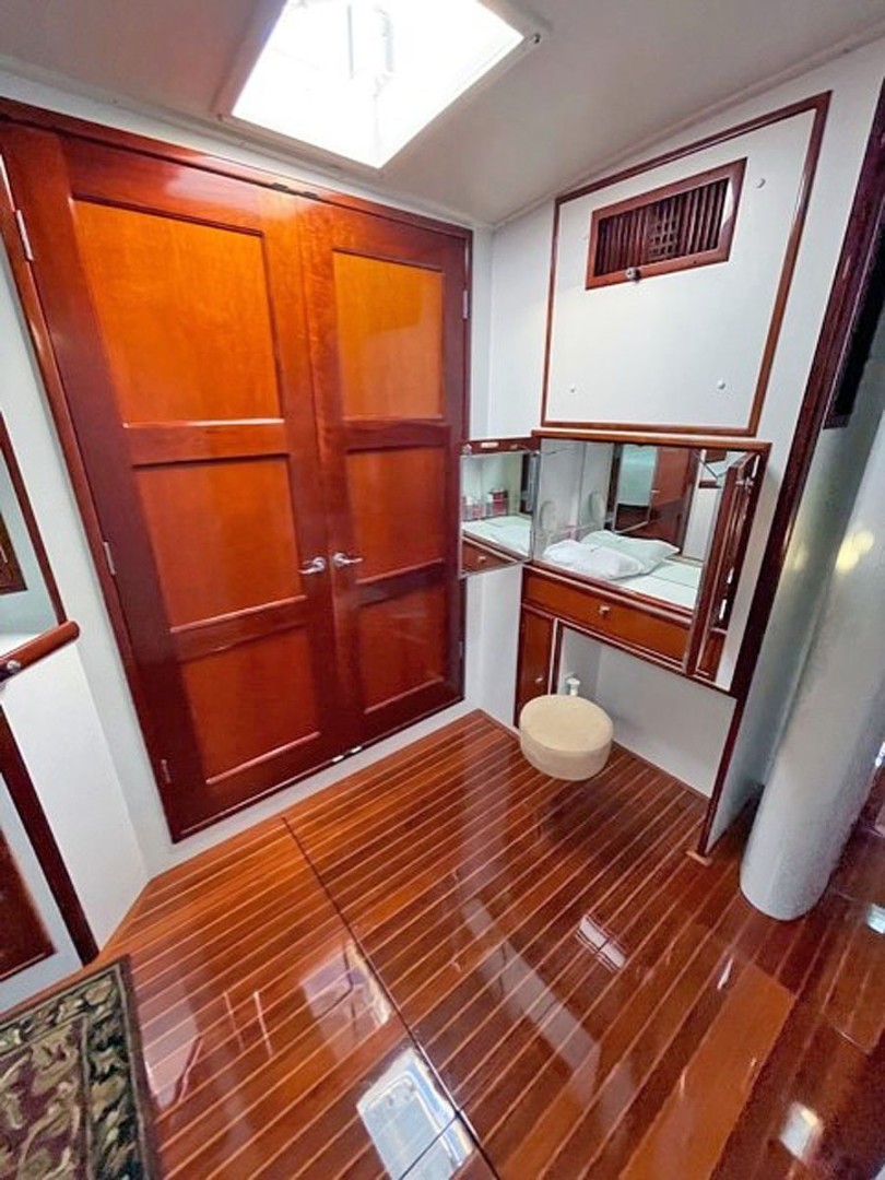 Alden-Palmer Johnson 78 1984-SIROCCO Somerset-Massachusetts-United States-Owners Vanity-2251559 | Thumbnail