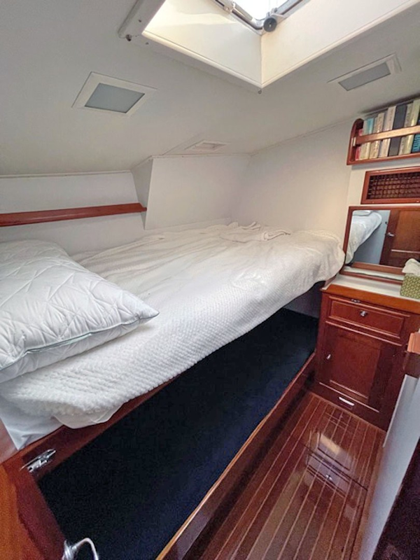 Alden-Palmer Johnson 78 1984-SIROCCO Somerset-Massachusetts-United States-Port Fwd. Cabin-2251535