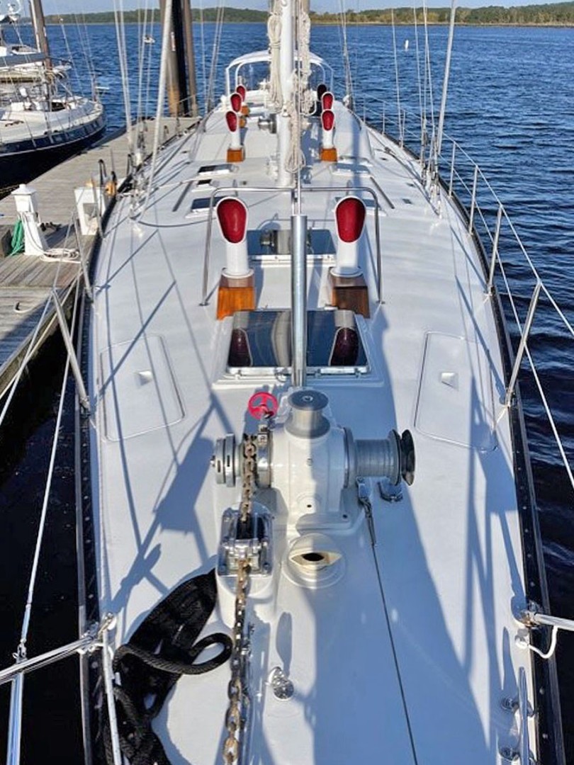 Alden-Palmer Johnson 78 1984-SIROCCO Somerset-Massachusetts-United States-Foredeck, Looking Aft-2251564 | Thumbnail