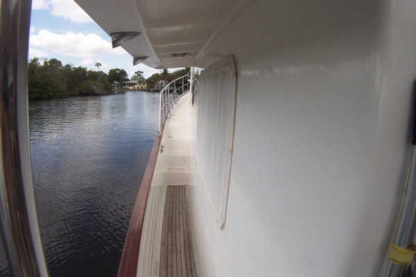 Kadey-Krogen-Trawler 1999-LINDA K Stuart-Florida-United States-Portside Passageway to Bow-2476032
