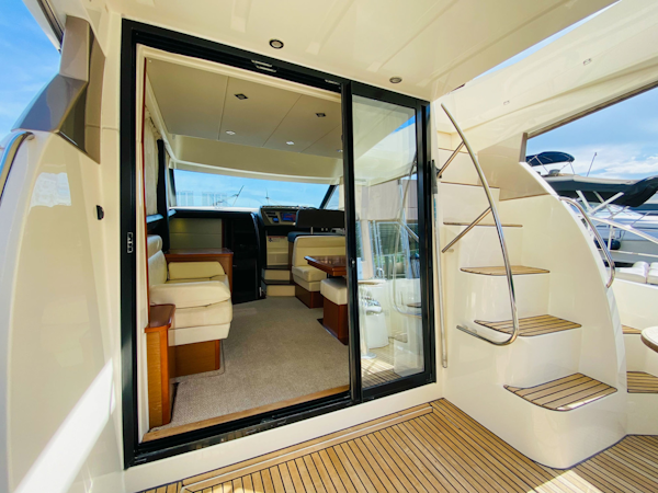 Prestige-400 2014-AU Sunny Isles Beach-Florida-United States-2478339