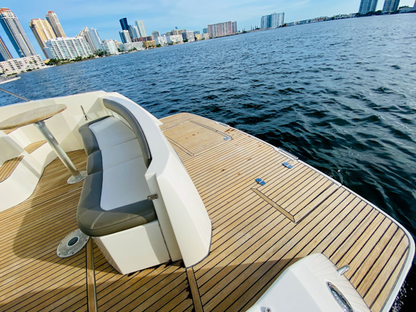 Prestige-400 2014-AU Sunny Isles Beach-Florida-United States-2478350