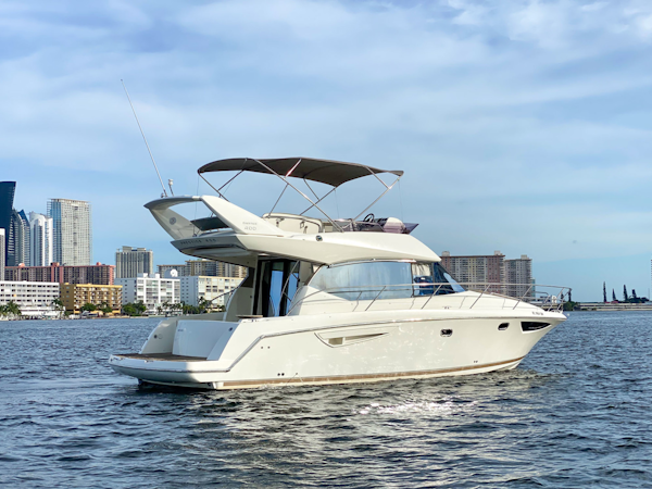 Prestige-400 2014-AU Sunny Isles Beach-Florida-United States-2478346