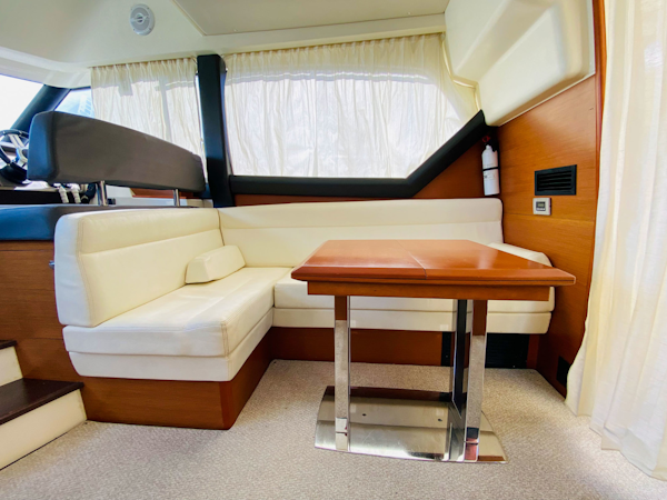 Prestige-400 2014-AU Sunny Isles Beach-Florida-United States-2478336
