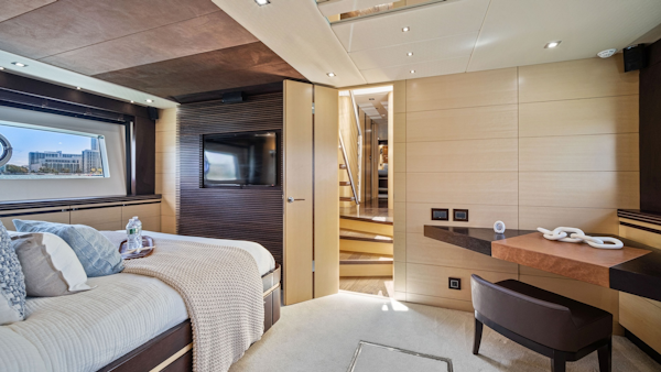 Sunseeker-80 Predator 2013-Woodever Miami Beach-Florida-United States-3268575